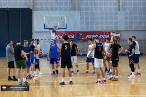 RELACJA - Harmonogram i wyniki przedsezonowych sparingów Polonistów - 2025/26